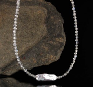 Labradorite & Biwa Pearl Necklace