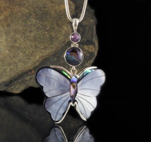Sapphire & Paua Shell & Mother of Pearl Pdt Lge