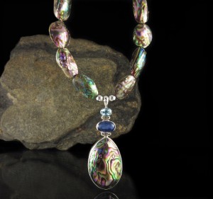 Paua Shell & Blue Topaz & Kyaite N/L