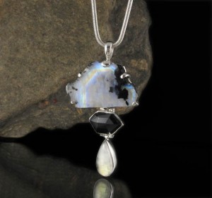 Rainbow Moonstone & Black Tourmaline Pdt Lge