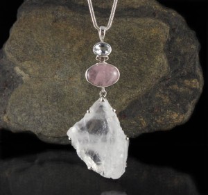 White Topaz & Morganite & Aust. Desert Ice Quartz Pdt XL