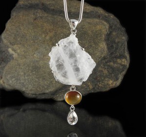 Aust. Desert Ice Quartz & Carnelian & White topaz Pdt Lge