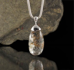 Lodolite Pendant Med
