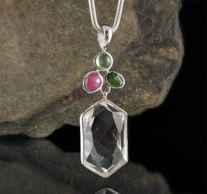 Sapphire & Chrome Diopside & Emerald Kyanite & Clear Quartz Pdt Lge