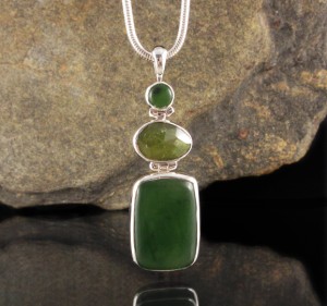 Canadian Jade & Vesuvianite Pdt Lge