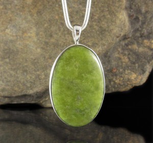 Serpentine Pendant Lge