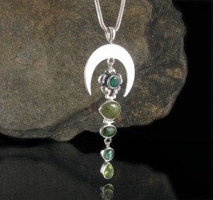 Green Chalcedony, Vesuvianite, Chrome Diopside, Kyanite & Peridot Pdt Lge