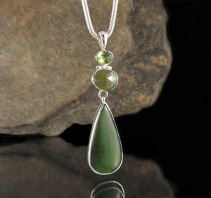 Peridot & Vesuvianite & Serpentine Pdt Lge