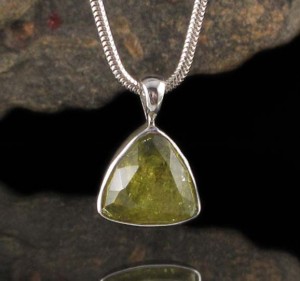 Grossular Garnet Pendant Sml