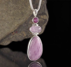 Raspberry Sapphire & Kunzite Pdt Lge