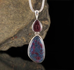 Garnet & Ruby in Kyanite Pdt Lge