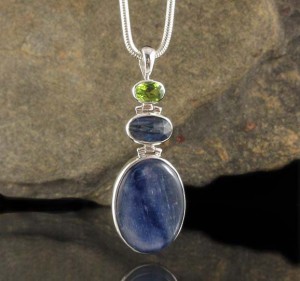 Peridot & Kyanite Pdt Med