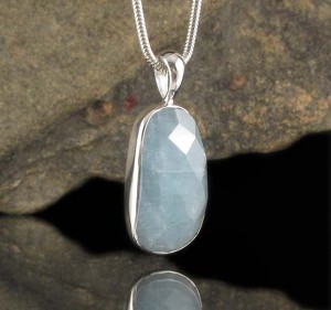 Aquamarine Pendant Med