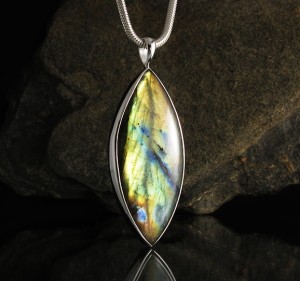 Labradorite Pendant Lge