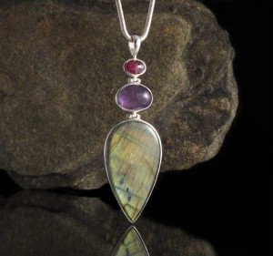 Ruby & Amethyst & Labradorite Pdt Lge