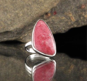 Thulite Ring