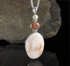 Pearl & Apricot Moonstone & Scolecite Pdt Lge