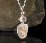 Pearl & Rose Quartz & Thomsonite Pdt Lge