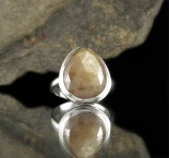 Golden Sheen Sapphire Ring