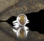 Golden Sheen Sapphire Ring