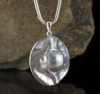 Blister Pearl Pendant Large