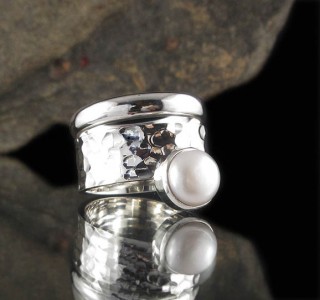 Pearl Ring