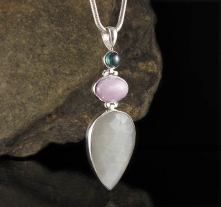 Emerald Kyanite & Kunzite & Moonstone Pdt Lge