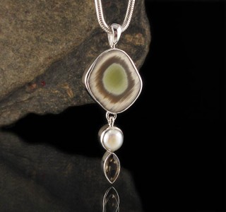 Imperial Jasper & Pearl & Smoky Quartz Pdt Lge