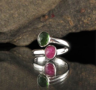 Raspberry Sapphire & Chrome Diopside Ring