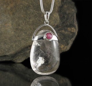 Raspberry Sapphire & Clear Quartz Pdt Lge