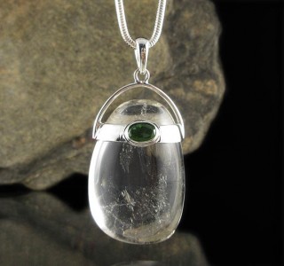 Chrome Diopside & Clear Quartz Pdt Lge