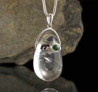 Chrome Diopside & Clear Quartz Pdt Lge