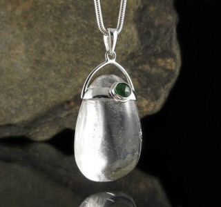 Chrome Diopside & Clear Quartz Pdt Lge