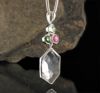 Sapphire & Chrome Diopside & Emerald Kyanite & Clear Quartz Pdt Lge