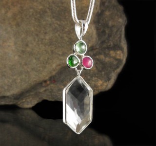 Sapphire & Chrome Diopside & Emerald Kyanite & Clear Quartz Pdt Lge