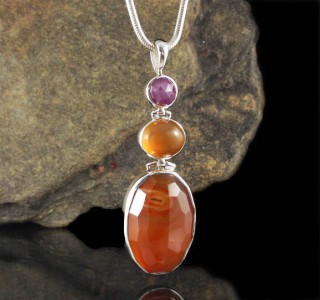 Mulberry Sapphire & Carnelian Pdt Lge