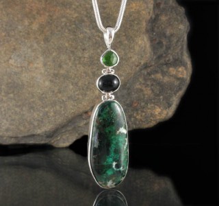 Chrome Diopside & Black Onyx & Chrysocolla Pdt Lge