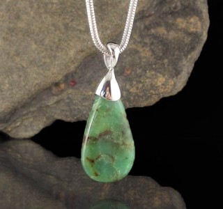 Chrysoprase Pendant Med