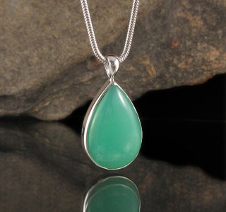 Chrysoprase Pendant Med