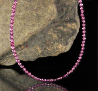 Pyrope Garnet Faceted Bead N/L