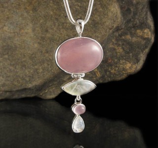 Rose Quartz & Moonstone Pdt Lge