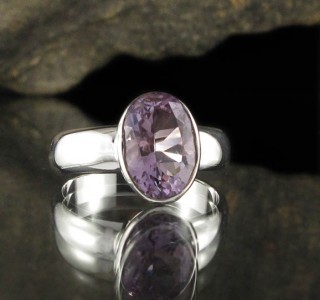 Aust. Amethyst Ring