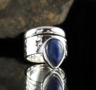 Kyanite Ring