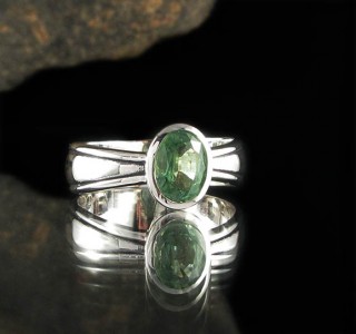 Green Kyanite Ring