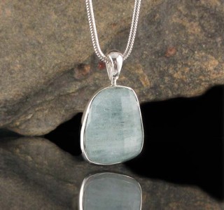 Aquamarine Pendant Med