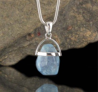 Aquamarine Pendant Med