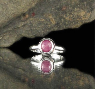 Raspberry Sapphire Ring