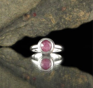 Raspberry Sapphire Ring