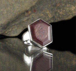 Mulberry Sapphire Ring