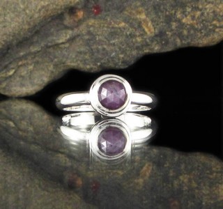Mulberry Sapphire Ring